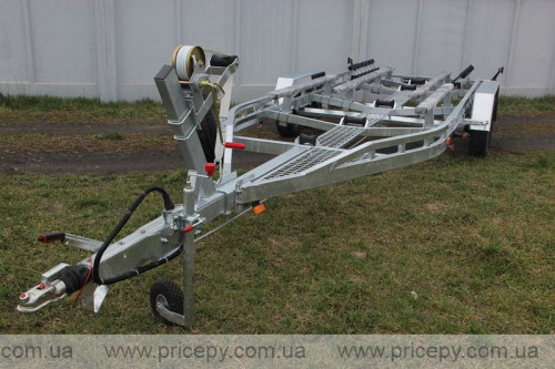Two-axle boat trailer for transporting boats up to 7.8 m #1